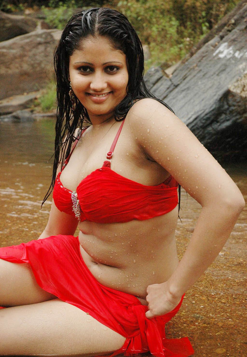 Tamil Hot Actress Photos Tamil Hot Actress Pictures Images 