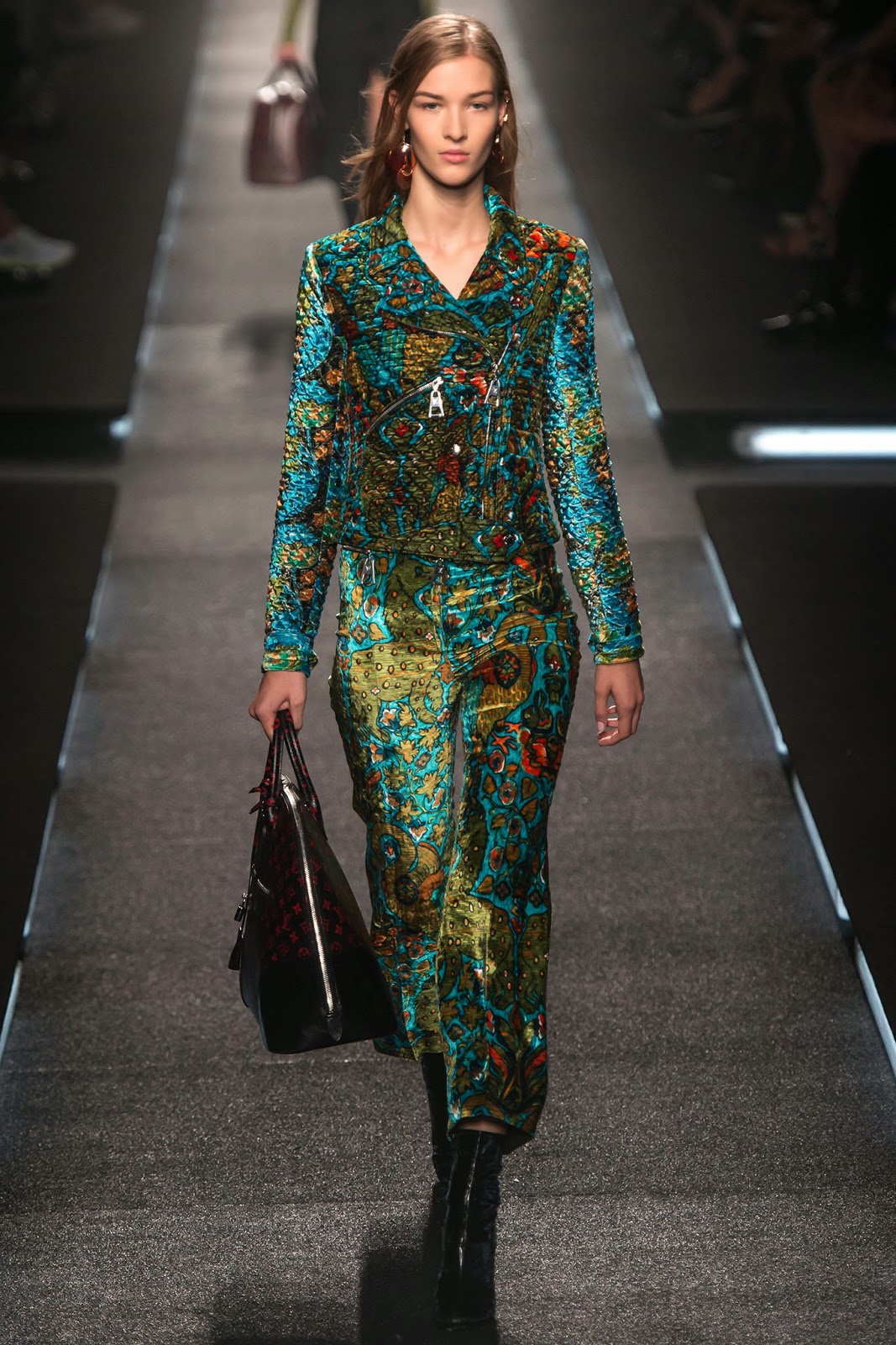 RUNWAY REPORT.....Paris Fashion Week Spring/Summer 2015: LOUIS VUITTON ...