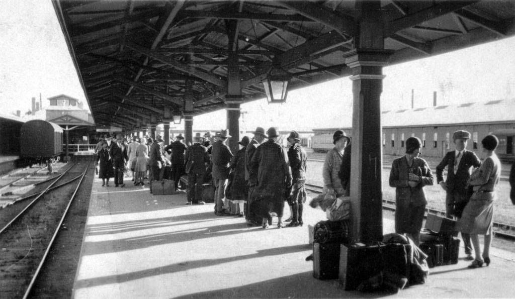 transpress nz Kalgoorlie station, Western Australia, 1920s