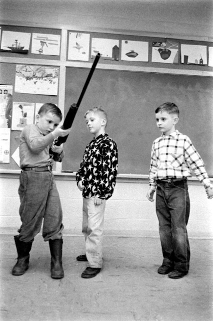 schoolkids-learning-firearm-safety-in-indiana-1956-12.jpg