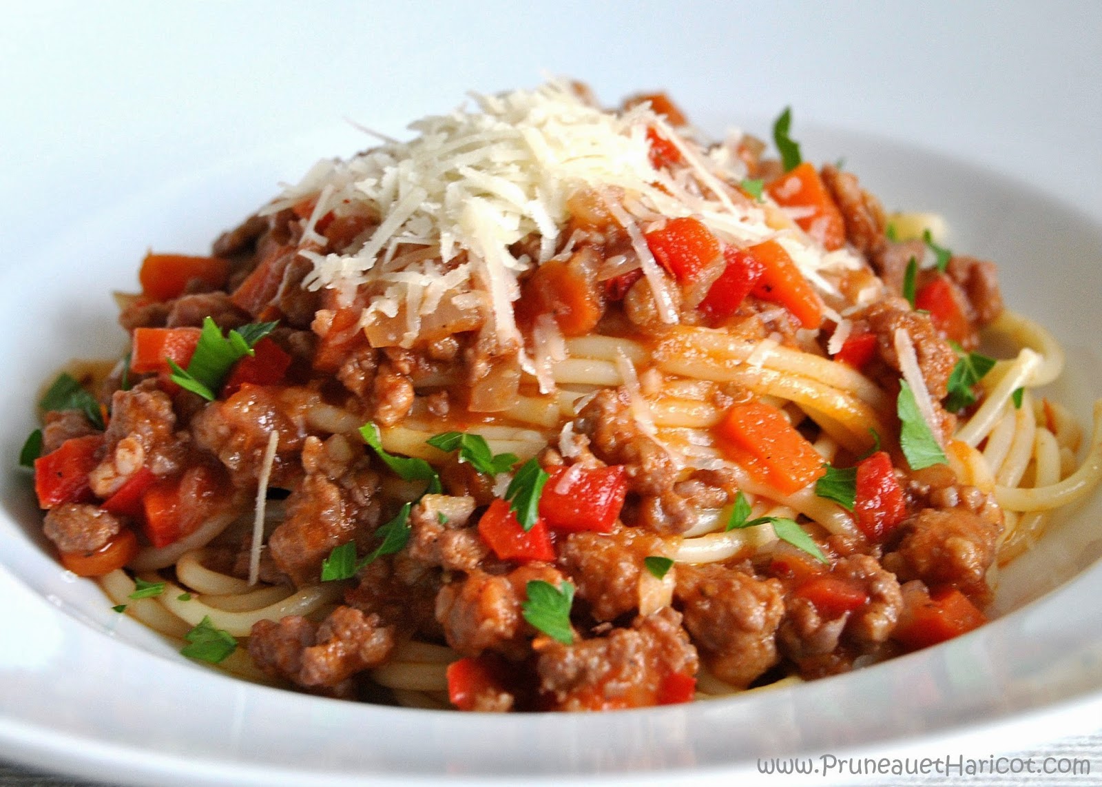 Pruneau et Haricot Spaghetti aux saucisses italiennes en sauce tomate