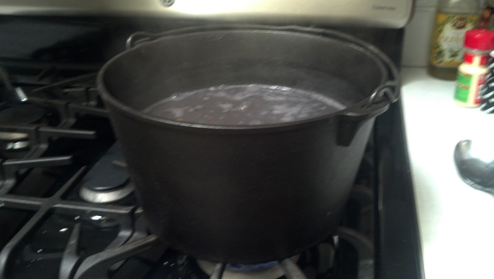 ramblings on cast iron Cooking beans in a bean pot