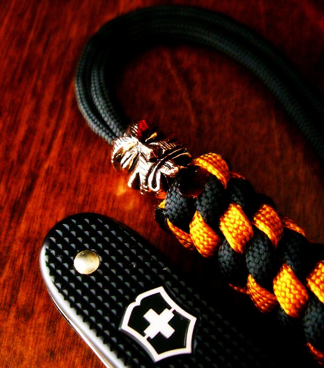 Paracordist's how to attach 550 paracord to a paracord fid