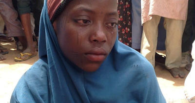 2c Photo: Physically challenged girl, 14, weeps after she failed to get a wheel chair at a charity event