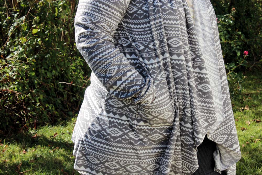 Create Kids Couture Adding Pockets to Jackets and Cardigans