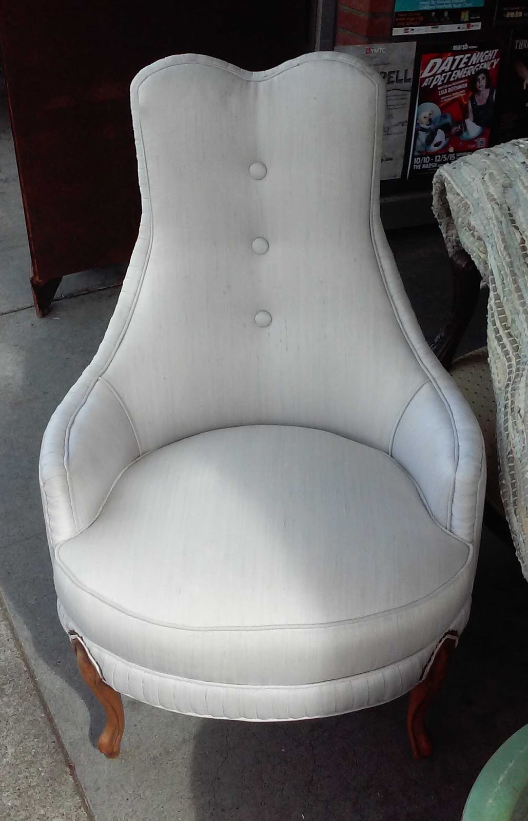 UHURU FURNITURE & COLLECTIBLES SOLD French Style Vintage Slipper Chair