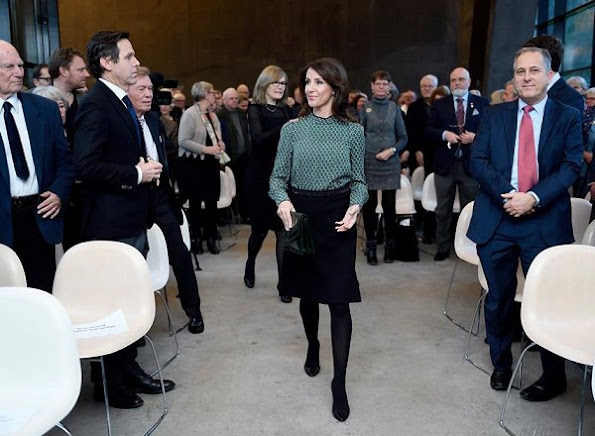Princess Marie of Denmark attends the opening of the art exhibition 'Pissarro' at Ordrupgaard Art Museum in Charlottenlund. Princess Marie wore Étoile Isabel Marant blouse
