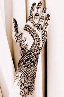 Arabic Shaded Henna Design