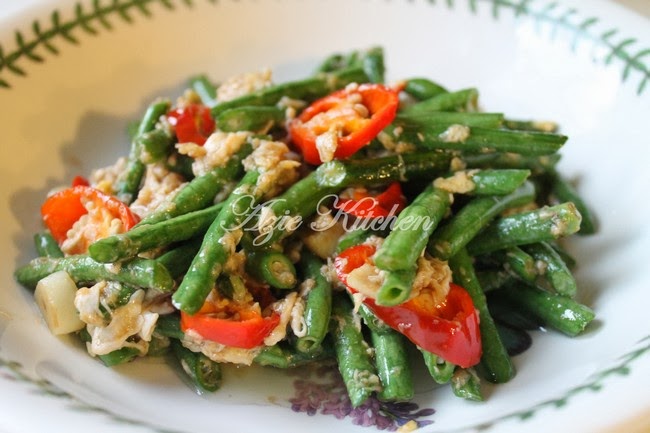 Kacang Goreng Telur