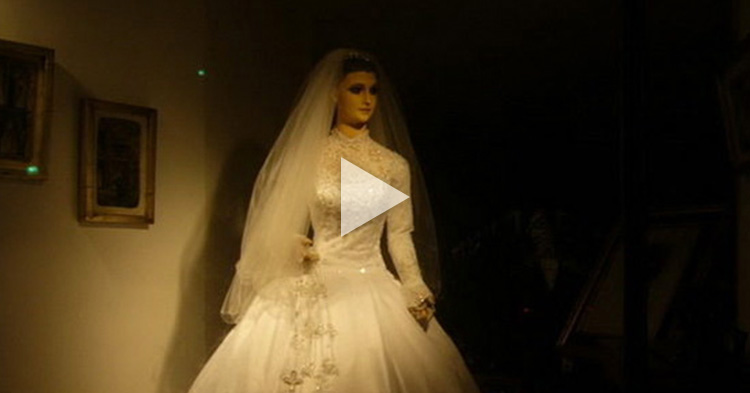 Bridal Shop's mannequin is a "dead body", according to folk stories