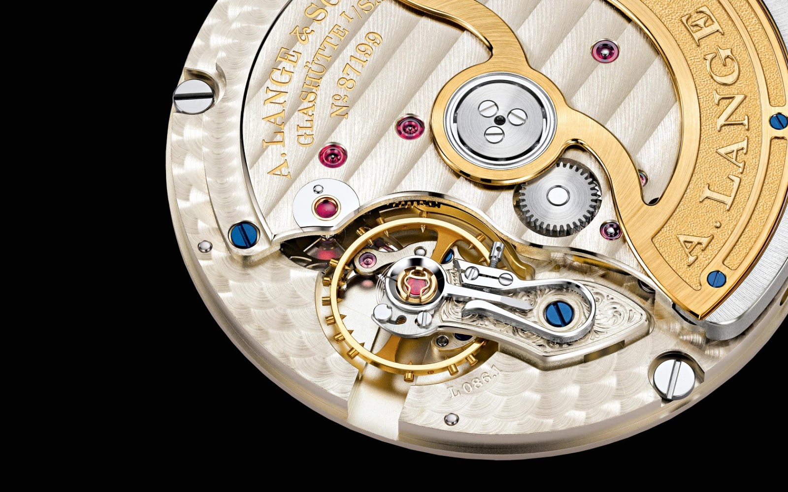 швейцарские часы механизм. батарейка в наручных часах. швейцарские часы механизм. обработка часы. часовой мастер.