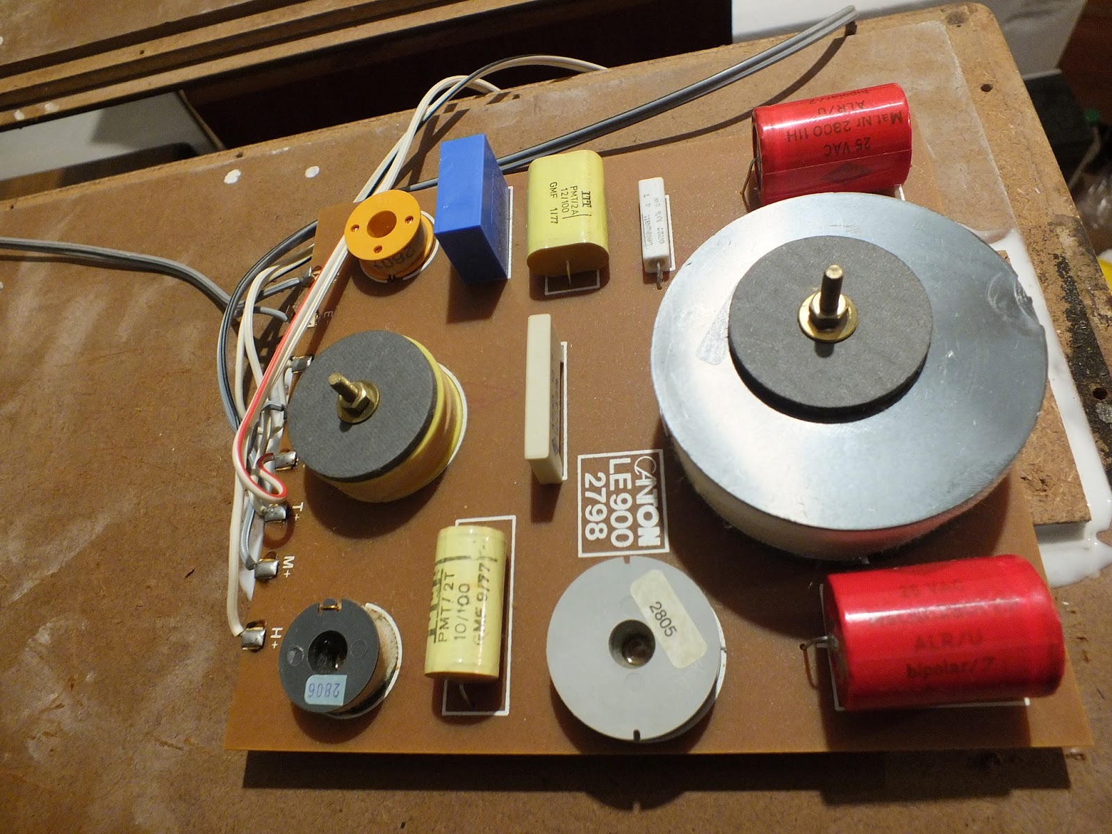 canton le 900 speakers