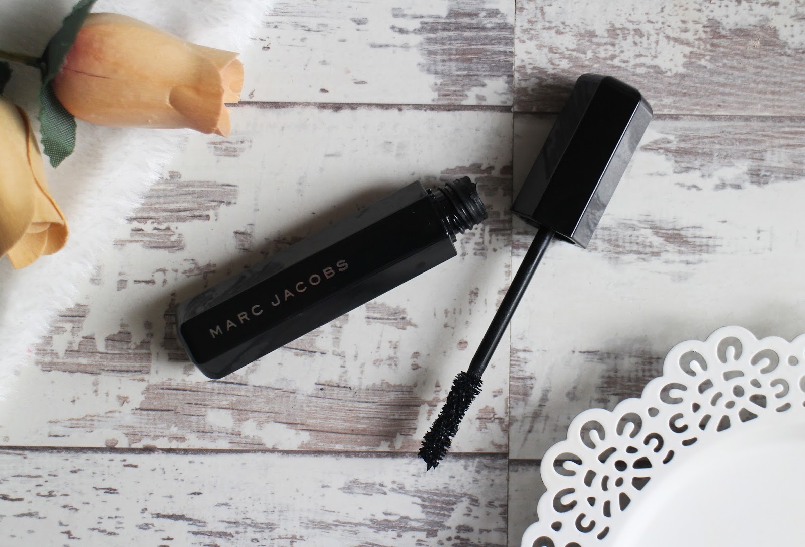Marc Jacobs Velvet Noir Major Volume Mascara Marc Jacobs Velvet Noir Major Volume Mascara