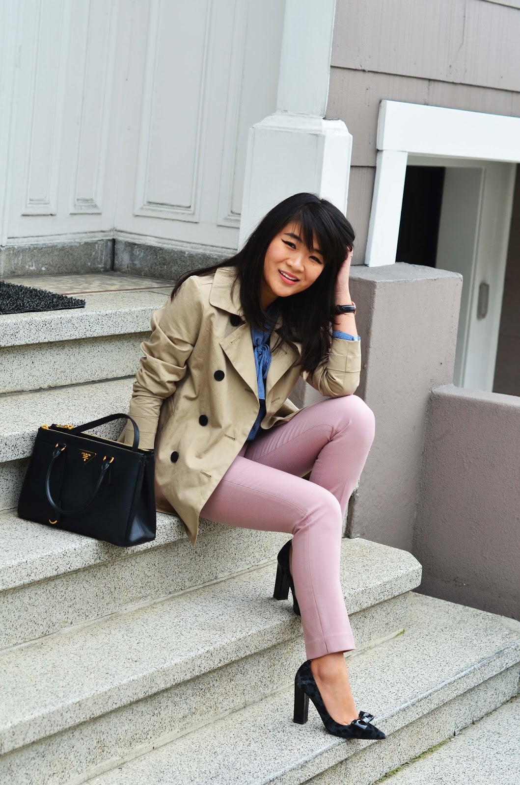 Spring Work Outfit Inspiration Blush Chambray Everlane Trench Spring Work Outfit Inspiration Blush Chambray Everlane Trench