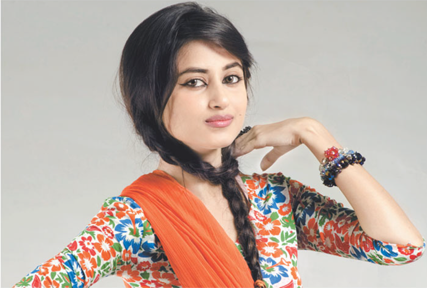 India Girls Hot Photos: sajal ali pakistani actress