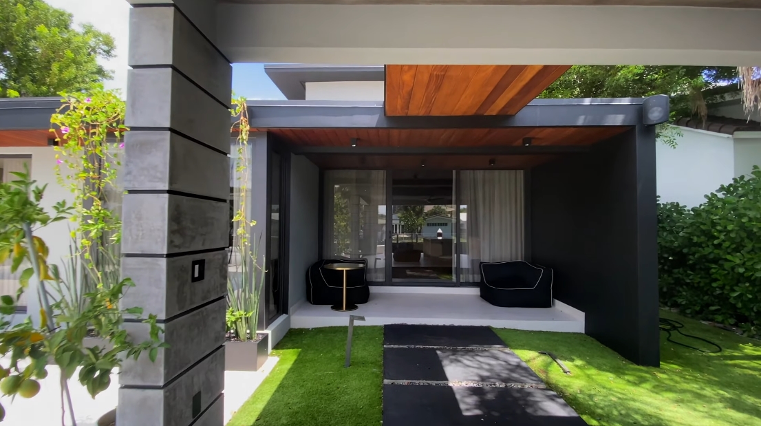53 Interior Design Photos vs. 1920 NE 119th Rd, North Miami Luxury Home Tour