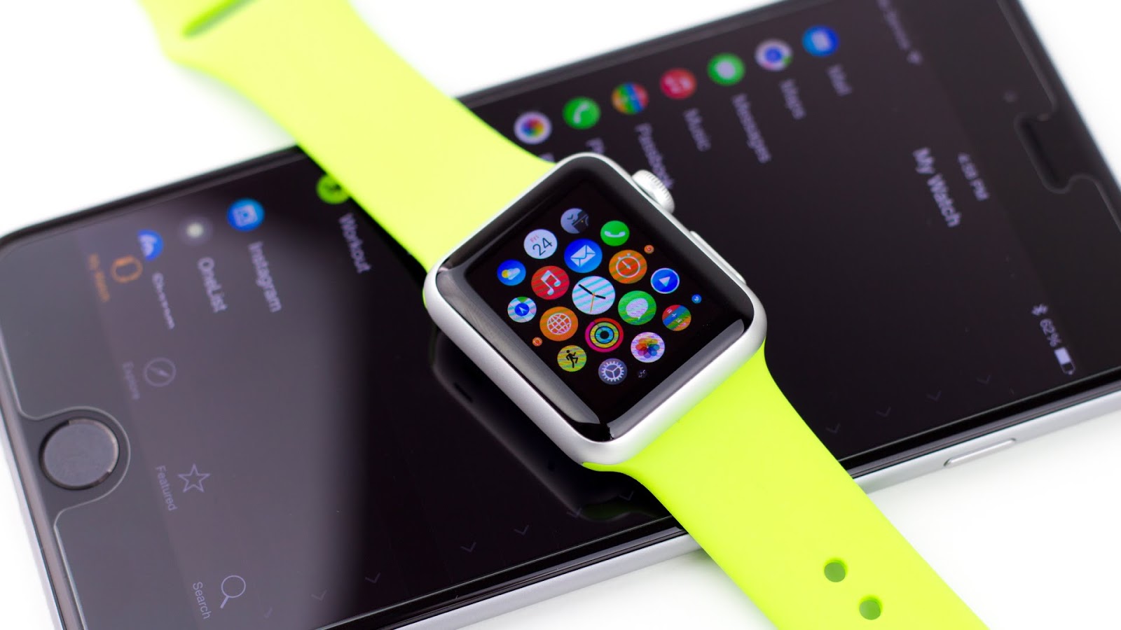Часы apple к андроиду. Apple watch s5. Часы айфон желтые. Часы которые подходят к айфону. Гидрогелевая пленка на смарт часы аппл комплект.