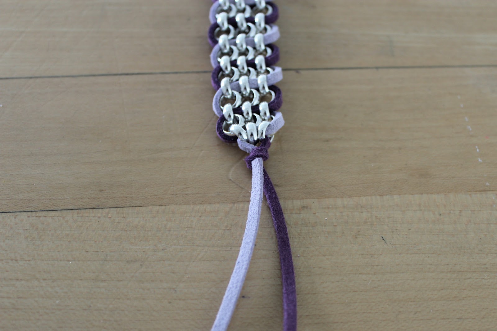 Moda File: DIY TRIPLE CHAIN AND LEATHER BRACELET