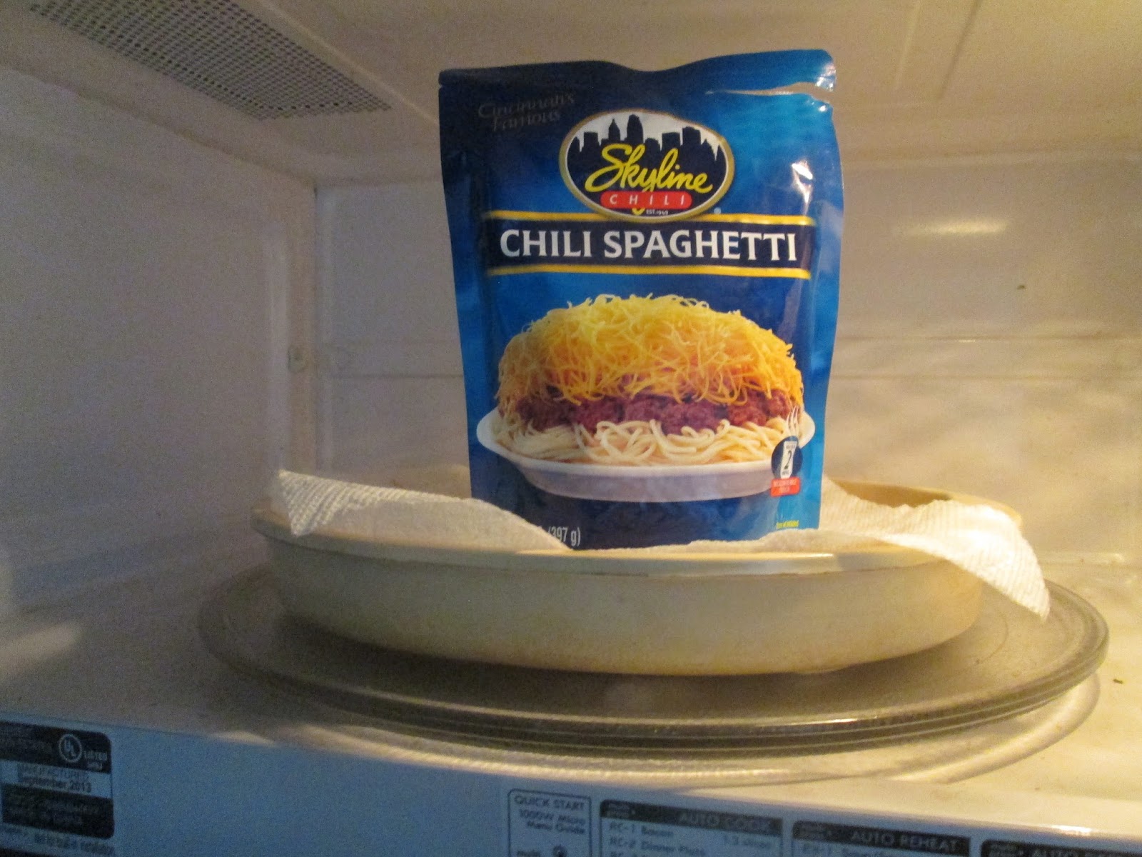 Diab2Cook Skyline 3 Way Chili, Spaghetti, Cheese w/ Side of Oyster