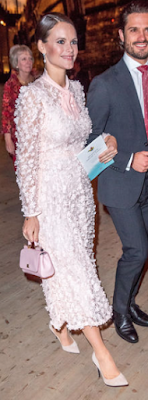 Robe Ida Sjostedt / sac Dolce & Gabbana