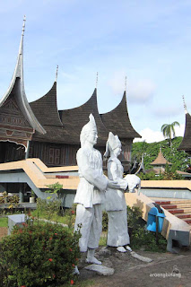 bangunan museum adityawarman