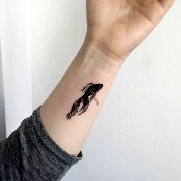 Tatuagens de peixes para as mulheres Tatuagens de peixes para as mulheres