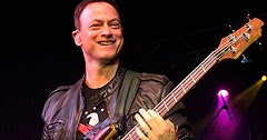 American News Broadcasting: Gary Sinise back performing with Lt. Dan ...