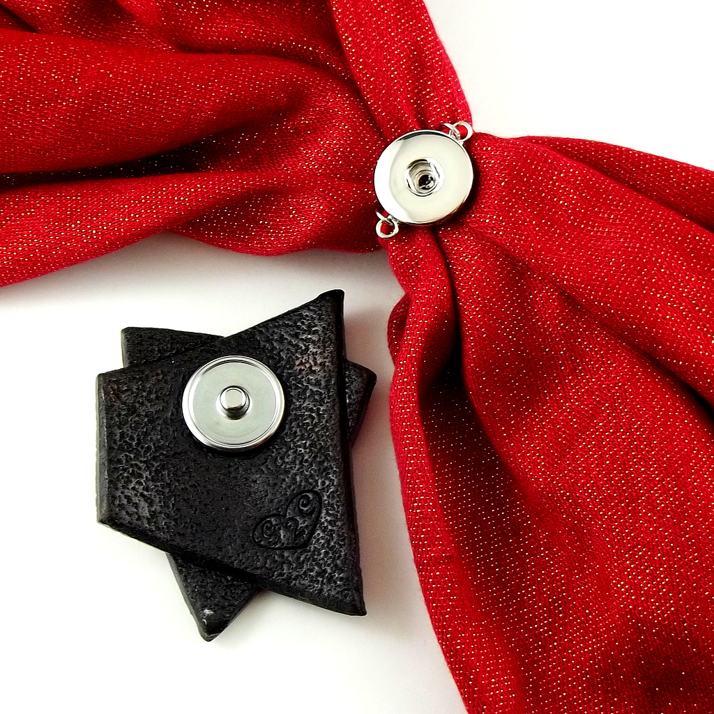 2 Good Claymates It's a Cinch! Scarf Clip