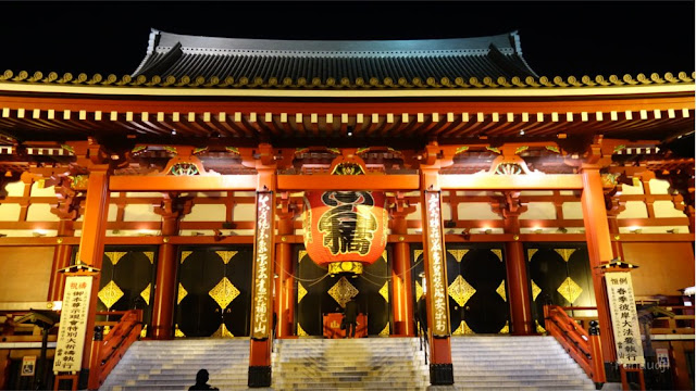 Sensoji Temple ketika malam Sensoji Temple ketika malam