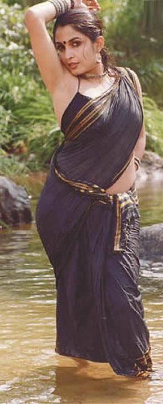South Indian Actress Hot Photos Hot Videos Ramya Krishna Hot Photos 