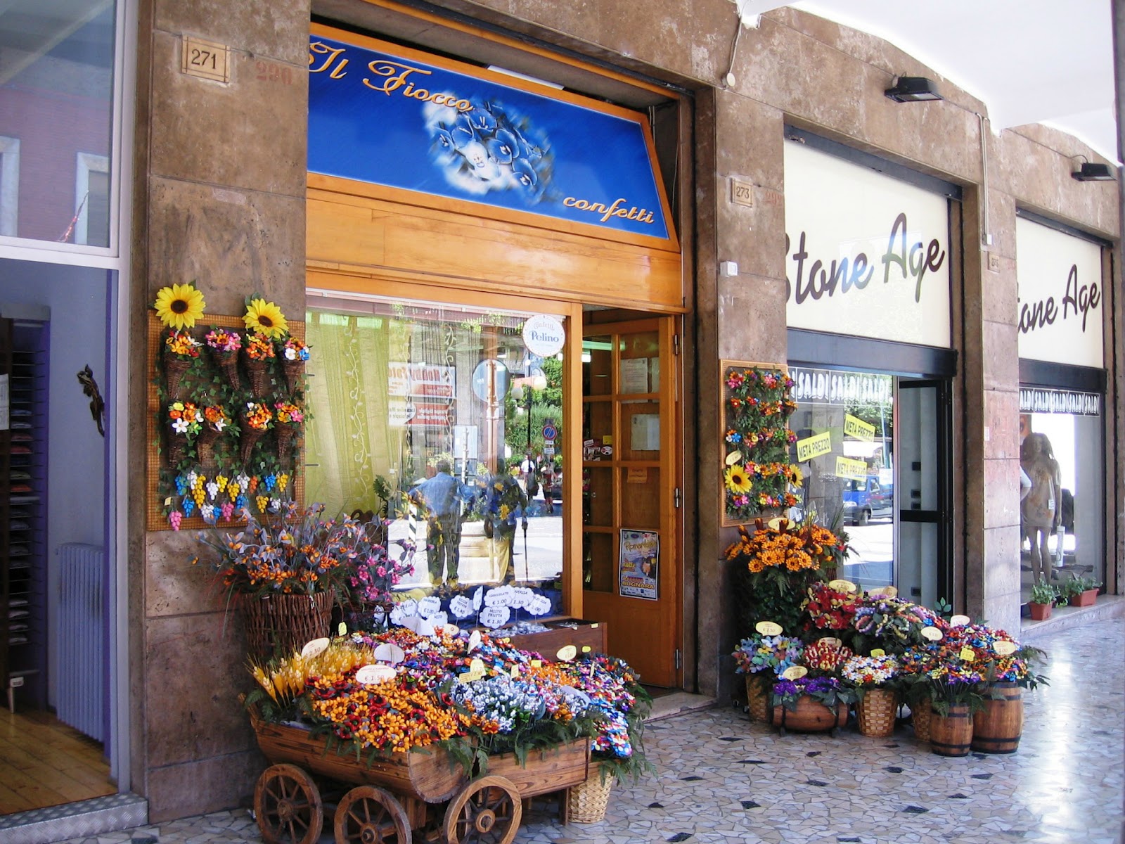 Accademia dei Sensi Vetrine Sulmona in saldi d'estate