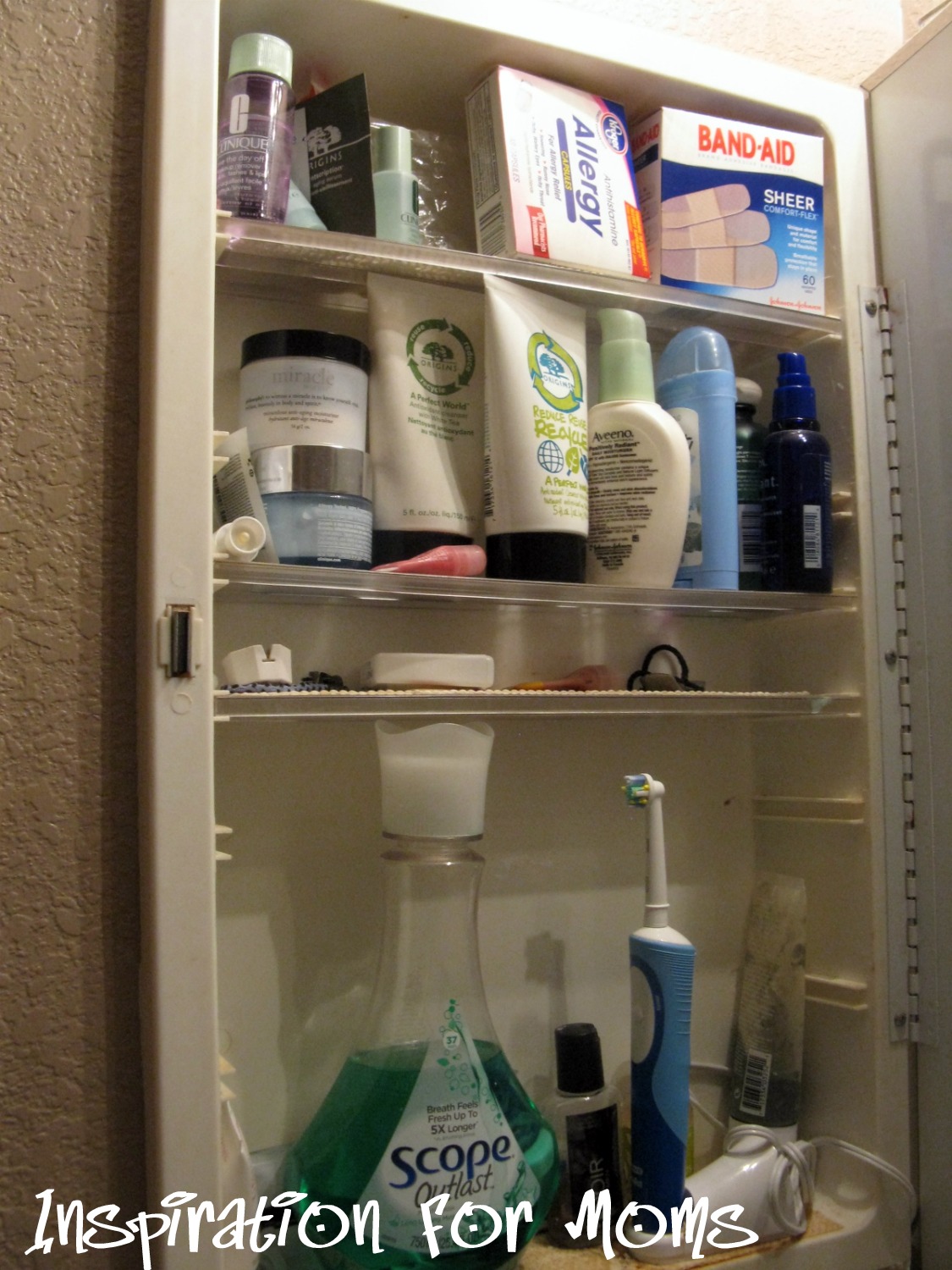 21 Days To A Clean Organized Home Day 17 A Look In My Medicine
