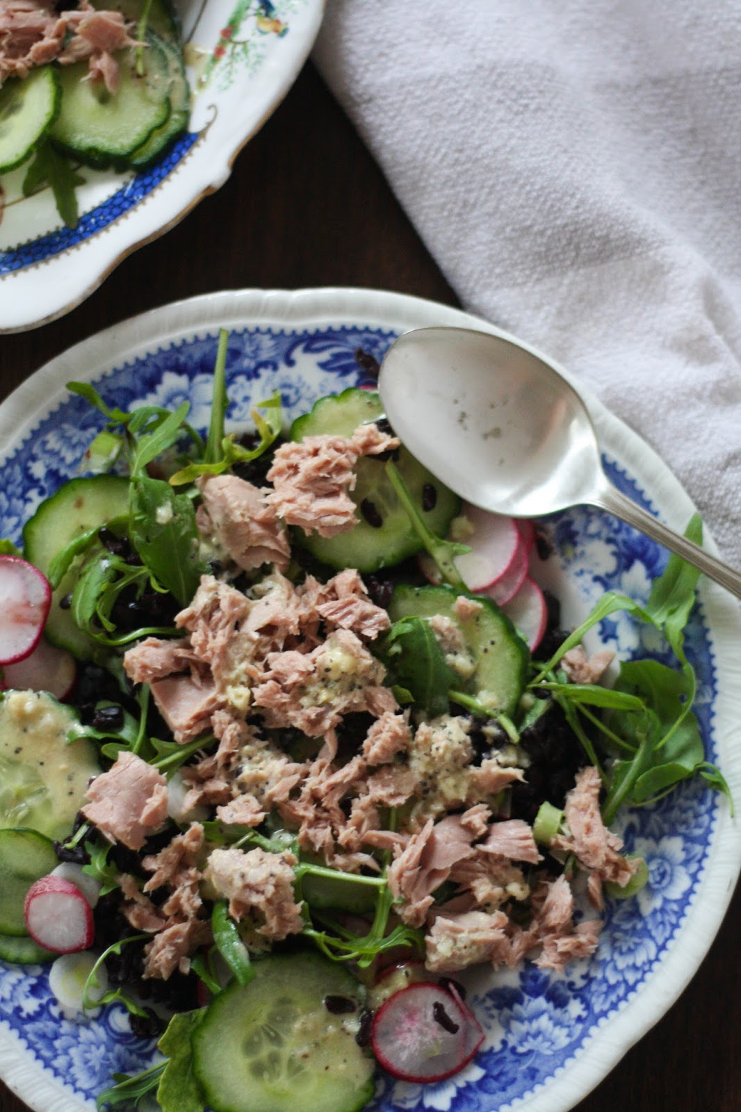 Tuna & rocket salad with mustard dressing Tuna & rocket salad with mustard dressing