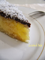 http://lacucinadianisja.blogspot.it/2013/10/torta-al-cocco-con-ganache-al.html