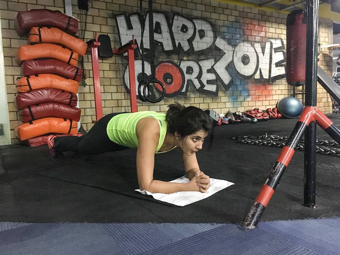 Hot Model Rashi Khanna Fitness Workout In Gym