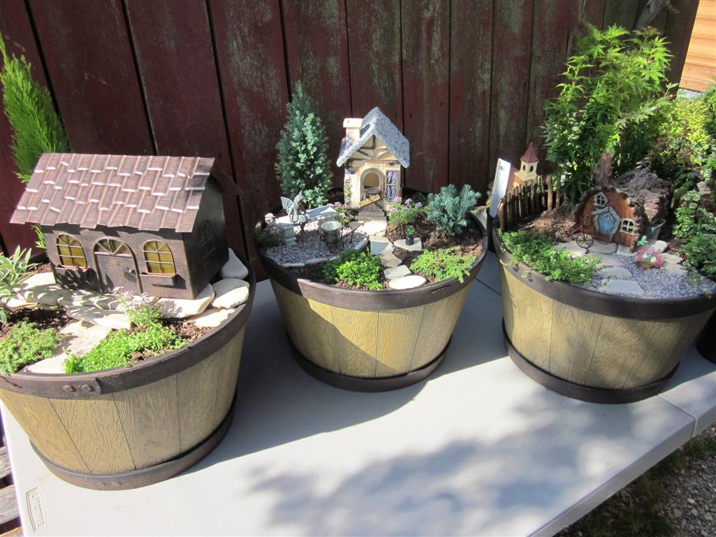 The Papercrete Potter More Mini Gardens.....