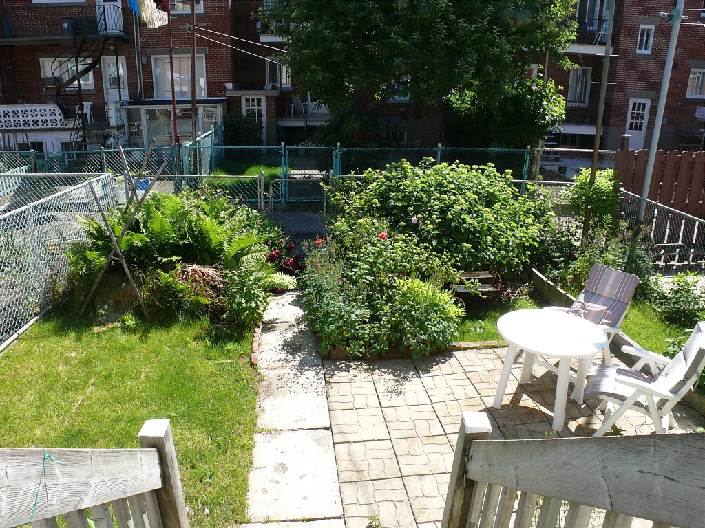 MontReal Estate 6348 Hurteau, Ville Emard, A Shoebox Bungalow with Soul