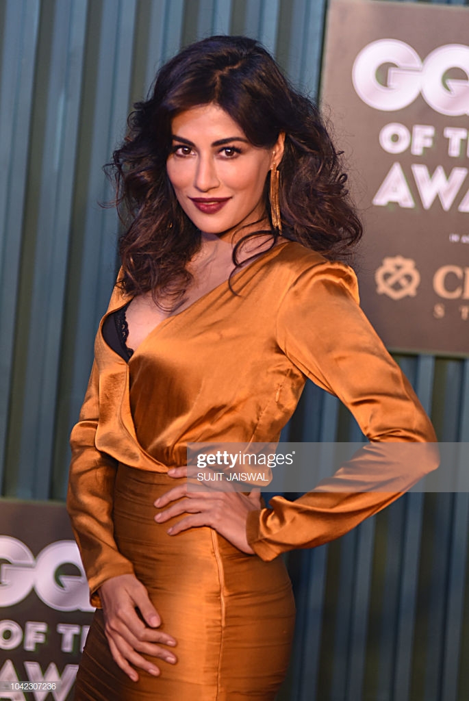 Hot Bollywood Celebrities Posing in Sexy Bra Bikini/ब्रा बिकिनी 2019