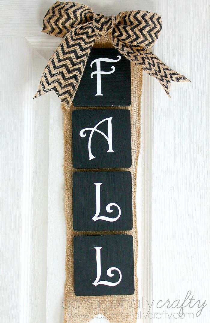 This Fall Burlap banner is the perfect touch for your home this fall!