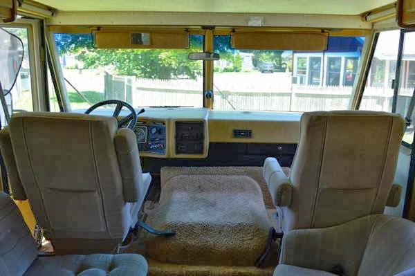 Used RVs 1989 Chevrolet Winnebago P30 Camper For Sale by Owner
