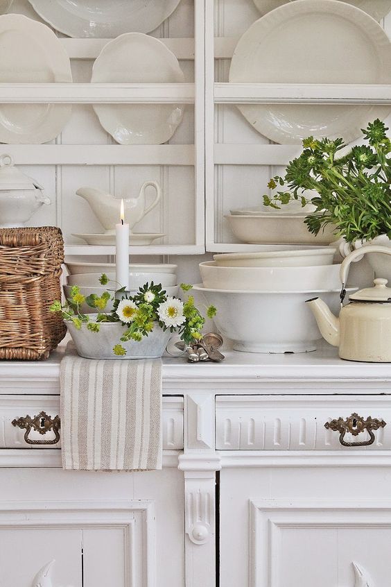 How to Identify Ironstone Delightfully Noted