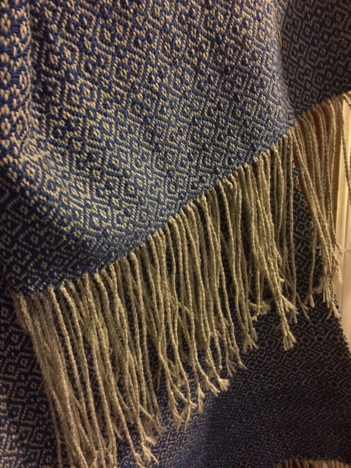 shawl medieval