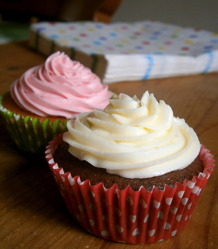 Eat Rainbow Love Chocolate and vanilla jam cupcakes