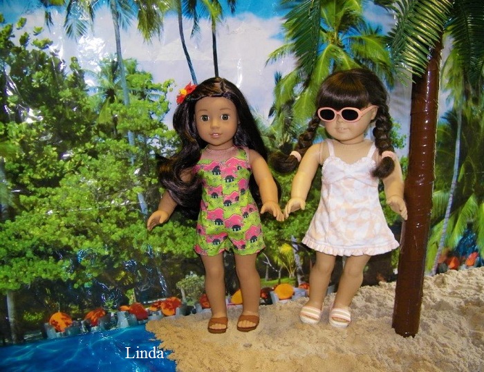 Living A Doll's Life *REVIEW* Molly's 1944 Swimsuit