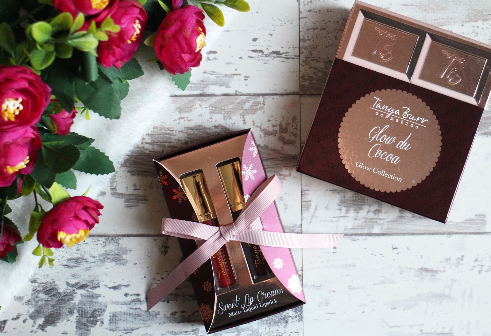 Tanya Burr Glow Du Cocoa & Sweet Lip Cream Gift Sets Tanya Burr Glow Du Cocoa & Sweet Lip Cream Gift Sets