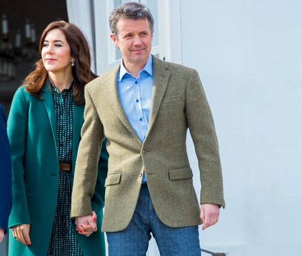 Princess Isabella and Crown Princess Mary in Massimo Dutti Reversible coat