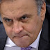 Aécio foge do plenário ao saber que foi gravado pedindo propina