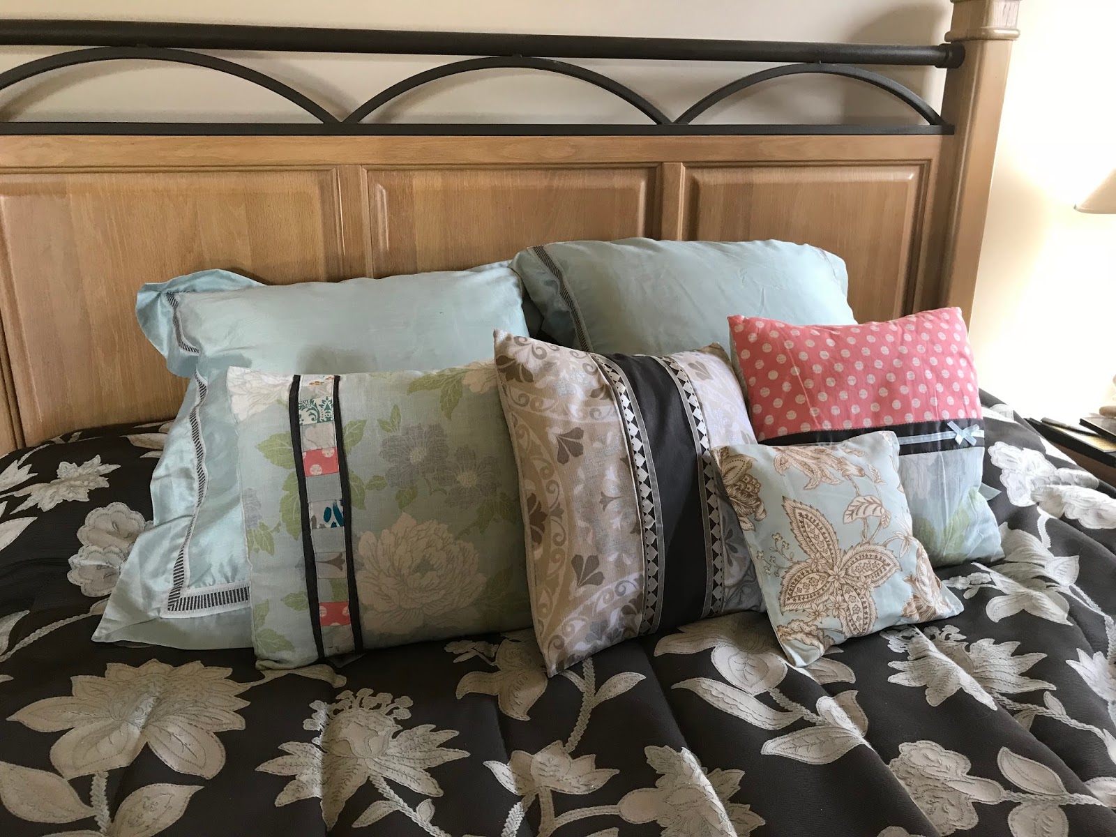 Straddling the Gap Upcycling Goodwill Challenge Pillows!