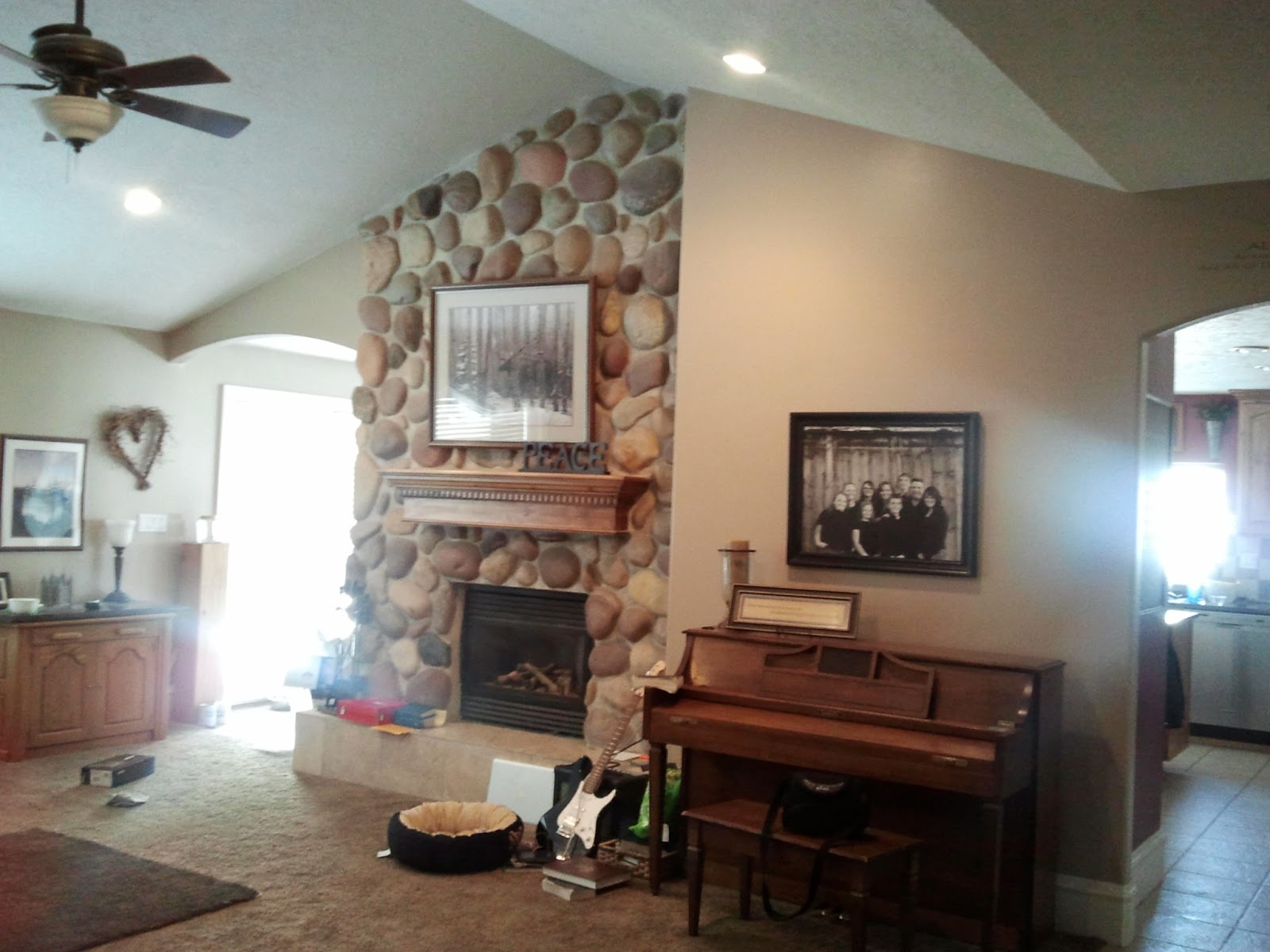 Read Between Designs: Fireplace Makeover