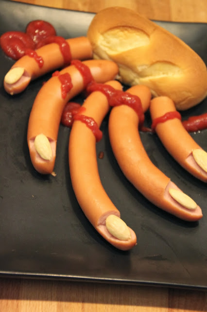 hot dog di halloween o dita insanguinate